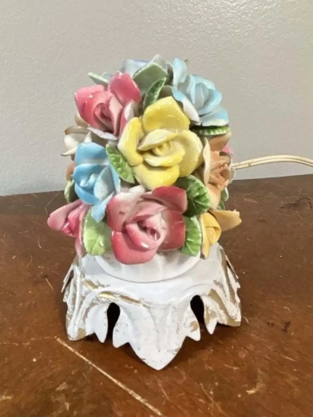 Vintage Capodimonte Ceramic Floral Rose Arrangement Night Light Lamp Base